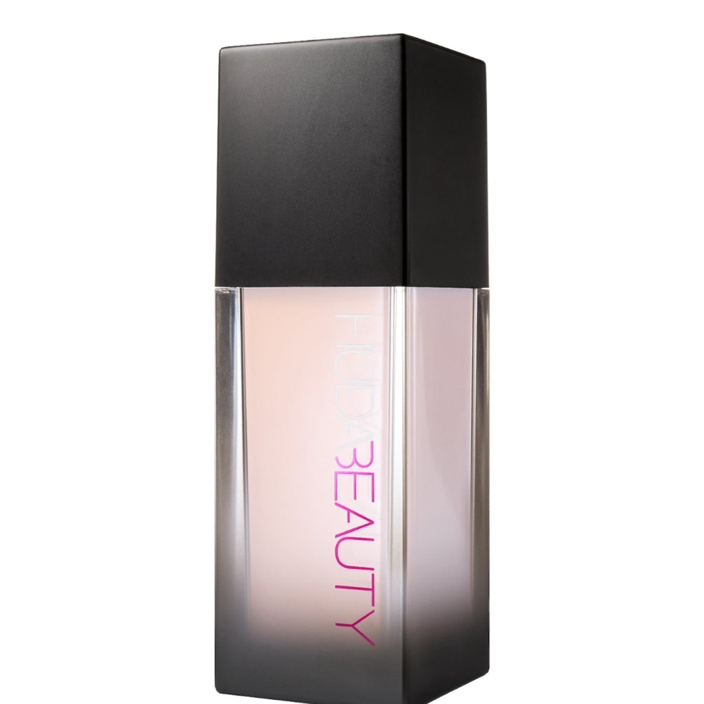 Huda Beauty Cream Foundation